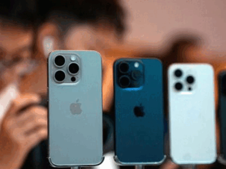 Apple INDIA Exports UNSCATHE from Trump Tarifs, Tops Us iPhone Supply | There is no effect of tariff on iPhone manufacturing iPhone manufacturing in India: smartphones were discounted in 25% tariff; 78% iPhone Made in India sold in America