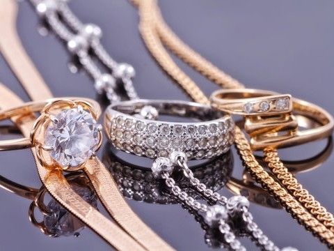 Gold Price Today (28 August 2025); Sona Chandi ka Bhav Aaj Ka Kya Hai | Business News | Silver reached ₹ 1.17 lakh all -time high: ₹ 30,671 became expensive this year; 10 grams of gold increased ₹ 355 to ₹ 1,01,239